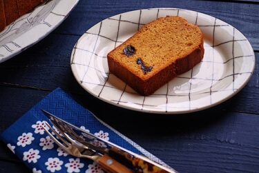 いちじく(レーズン)とキャラメルのケーキ